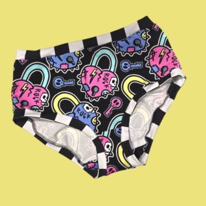 M Women's Alternative Lock Heart Pants